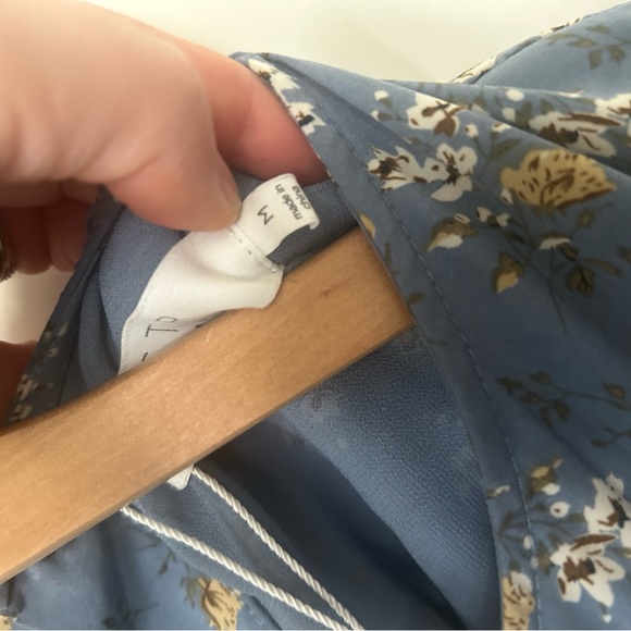 Astr Blue Floral Cut-Out Midi Dress - Picture 4 of 11